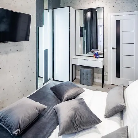 Alfa Apartments Kulisha 12 利沃夫 外观 照片
