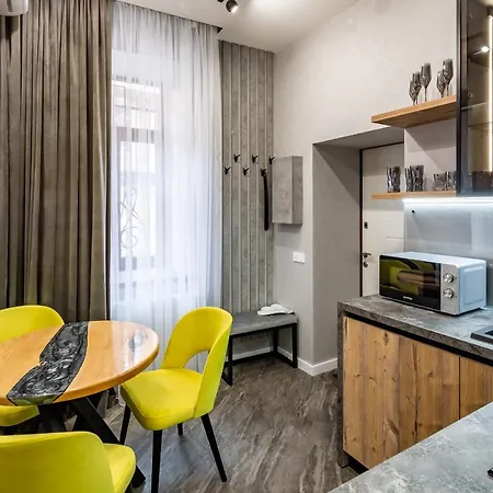 Alfa Apartments Kulisha 12 利沃夫 外观 照片
